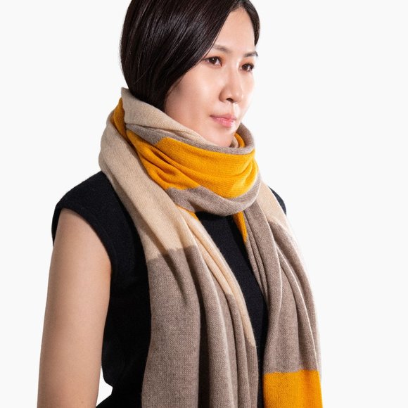 Pure Cashmere scarf, Best cashmere scarf, Cozy Shoulder Wrap, Lightweight Scarf - Picture 1 of 10